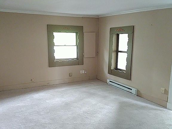 5th image of 317 Jameson Ln