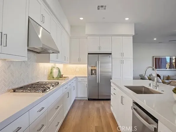 100 Billings, Irvine, CA 92618
