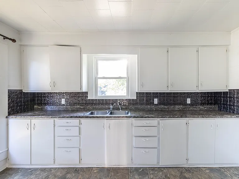 203 Church St #A — Photo 29