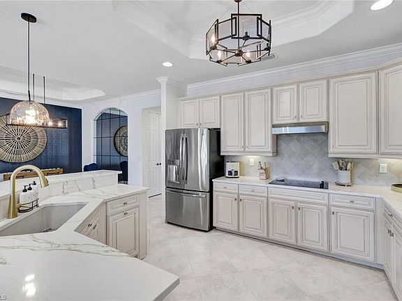 3rd image of 28561 Westmeath CT
