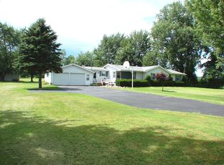 8485 E County Line Rd, Merrill, MI 48637