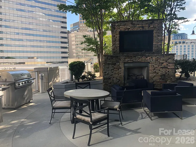 210 N Church St #2909 — Photo 4
