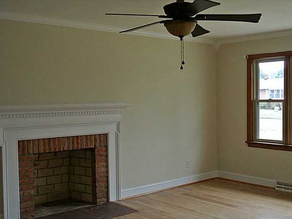 2nd image of 3 Malbon Ave