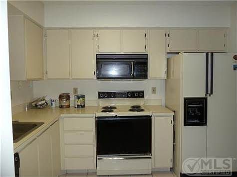 2nd image of 7260 Kinghurst Dr APT 604