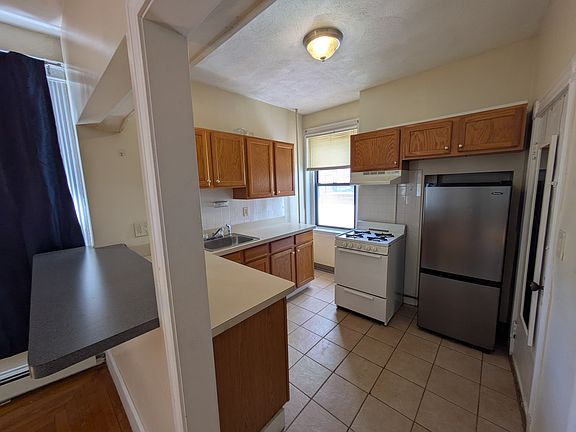 2nd image of 77 Hancock St APT 5