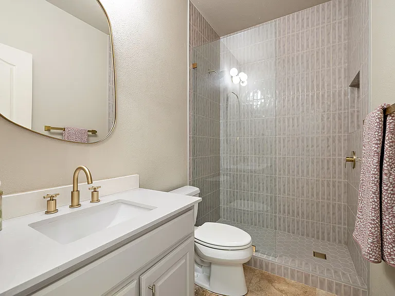2114 Hilton Head Dr — Photo 23