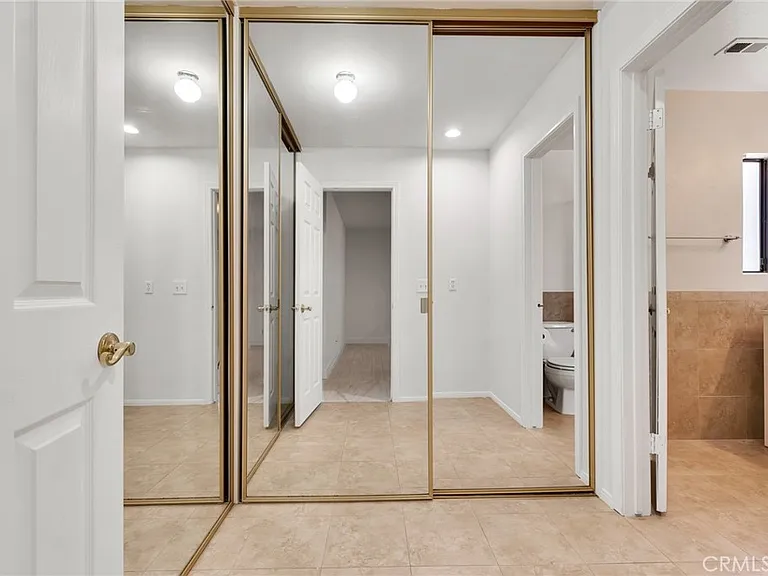 221 Acacia Ln — Photo 20