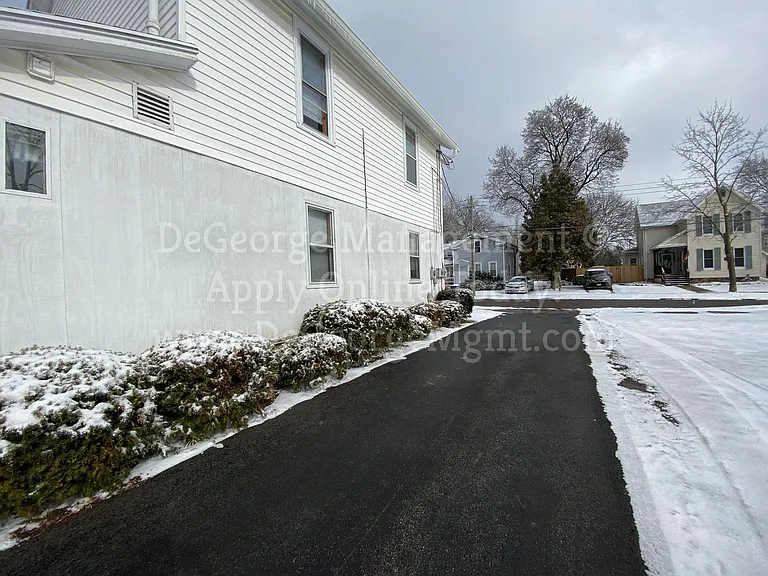 409 Madison St — Photo 10