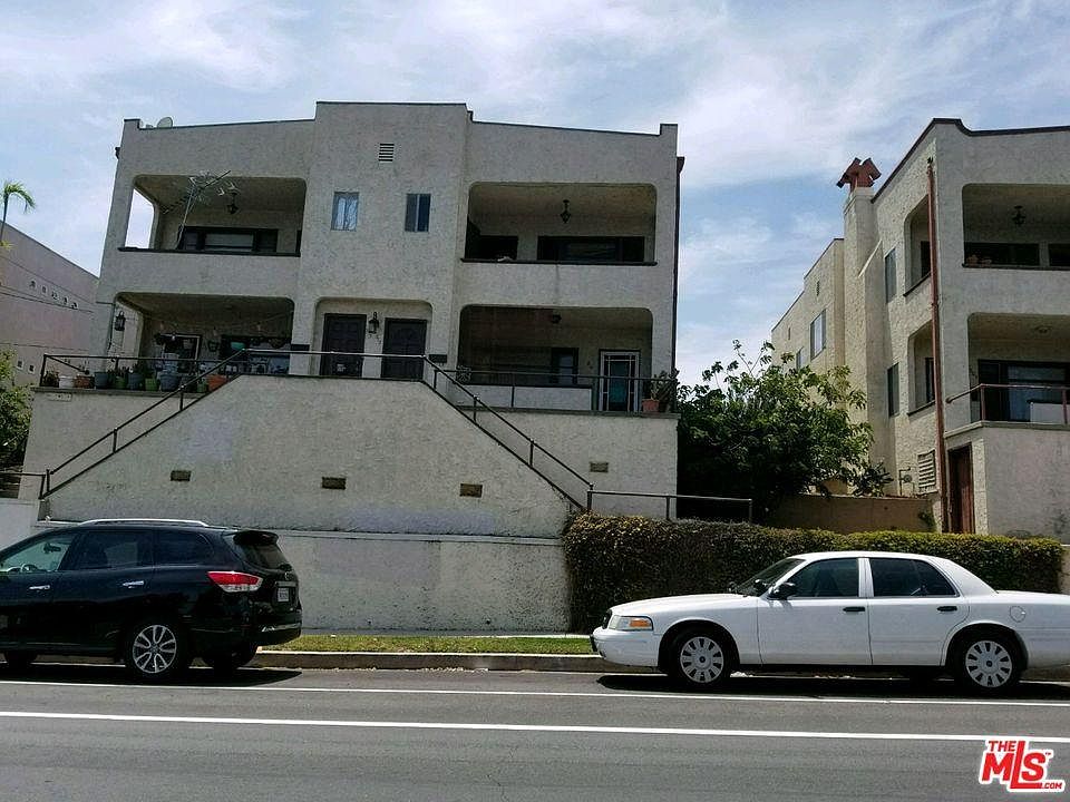 1st image of 311 S Cabrillo Ave