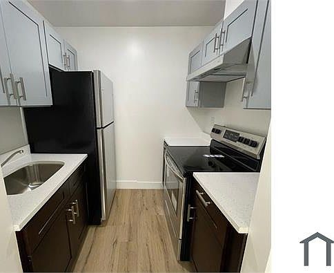1st image of 29 Evelyn Pl #2