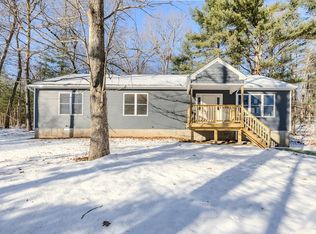 132 Kibbe Rd, East Longmeadow, MA 01028