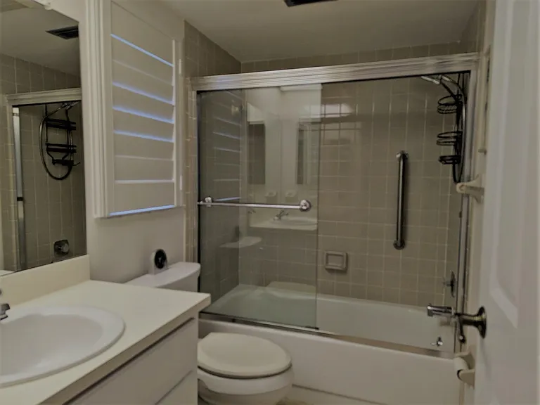 11650 Capri Cir S #201 — Photo 14