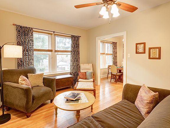 2nd image of 1748 W Granville Ave APT 2B