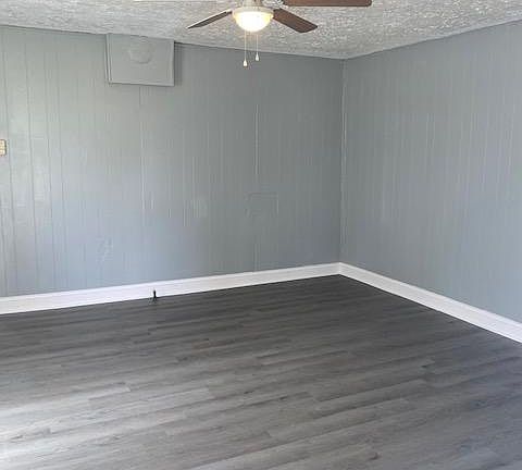 3rd image of 662 N 28th St