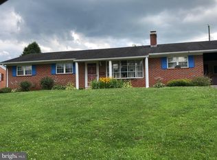 17815 Burnside Ave, Hagerstown, MD 21740