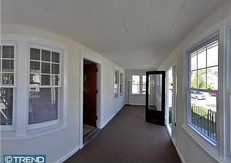 2nd image of 1639 Lexington Ave