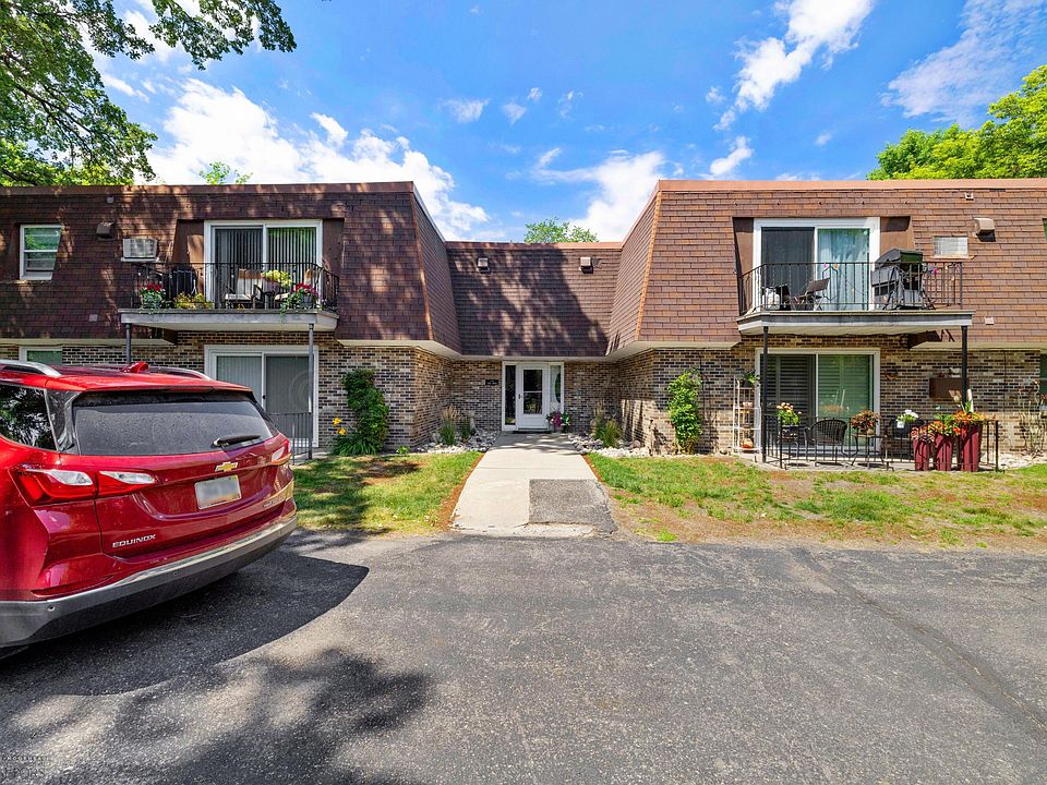1st image of 530 6th Ave W APT 4