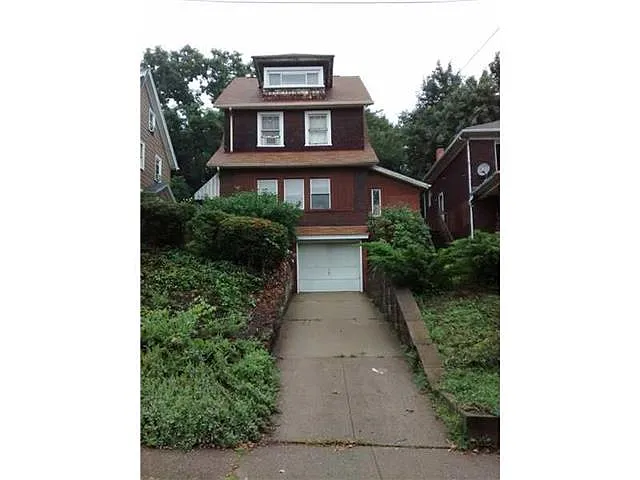 5623 Pocusset St photo 1
