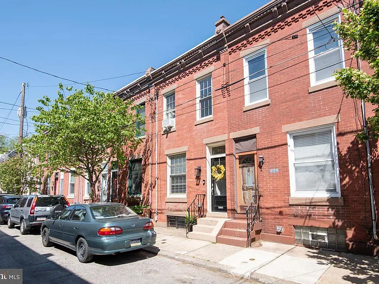 623 Miller St — Photo 32