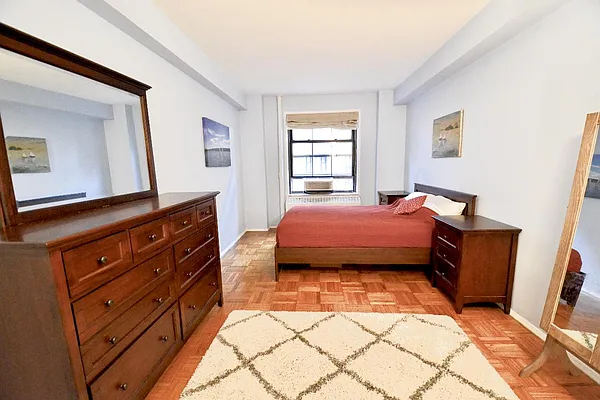 Sold by Real Direct | media 11