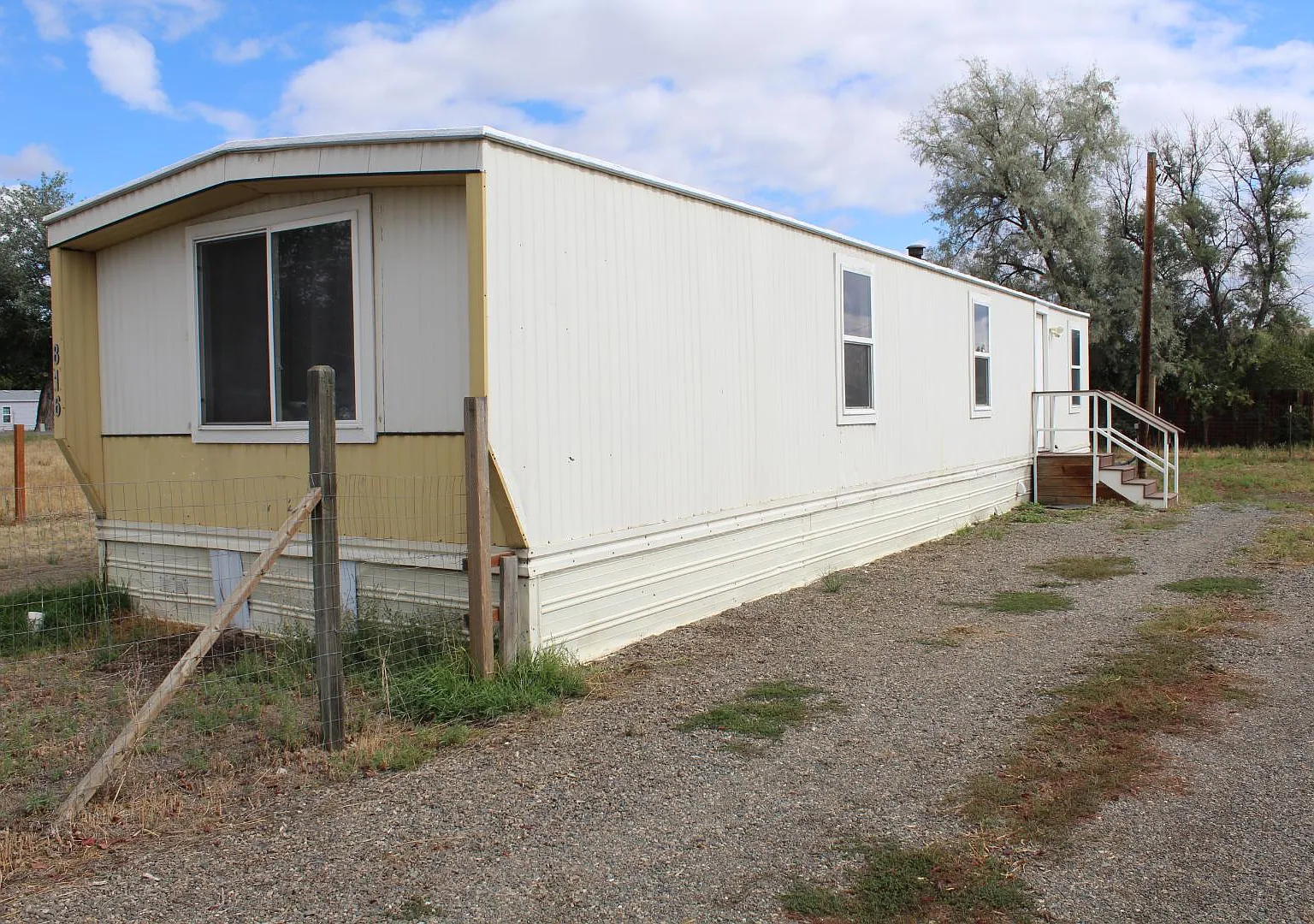 816 Robert — Photo 2