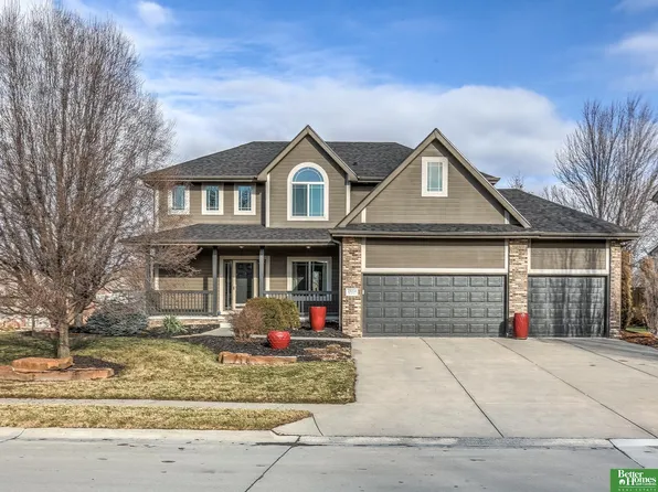 19314 D St, Omaha, NE 68130