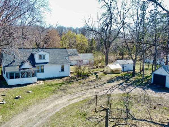 12611 250th St, Chisago City, MN 55013