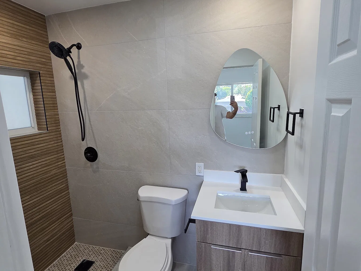 1 bed, 300 sqft, $1,550 — Photo 4