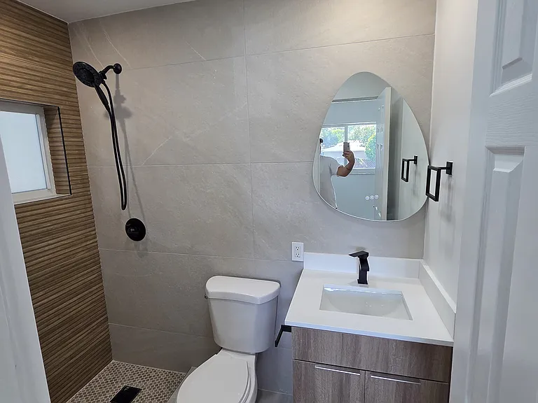 1301 NE 13th Ave #21 — Photo 4