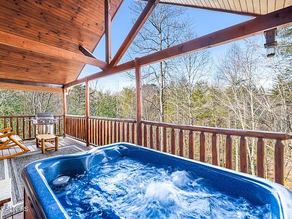 3rd image of 3290 Emerald Springs Loop