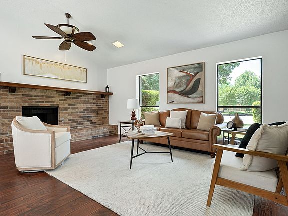 3rd image of 1221 Sicily Ct