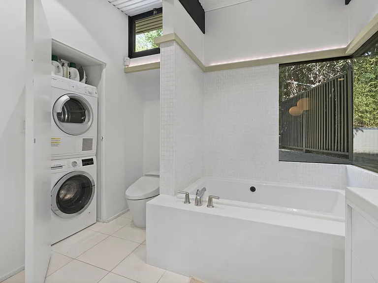 7987 Woodrow Wilson Dr — Photo 16