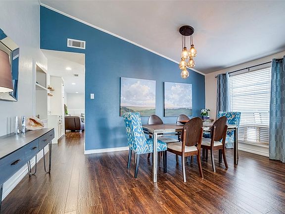 2nd image of 10939 Middle Knoll Dr