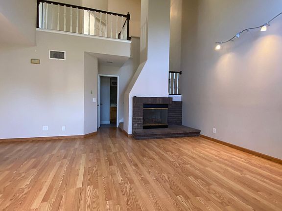 4th image of 2912 Topaz Ln
