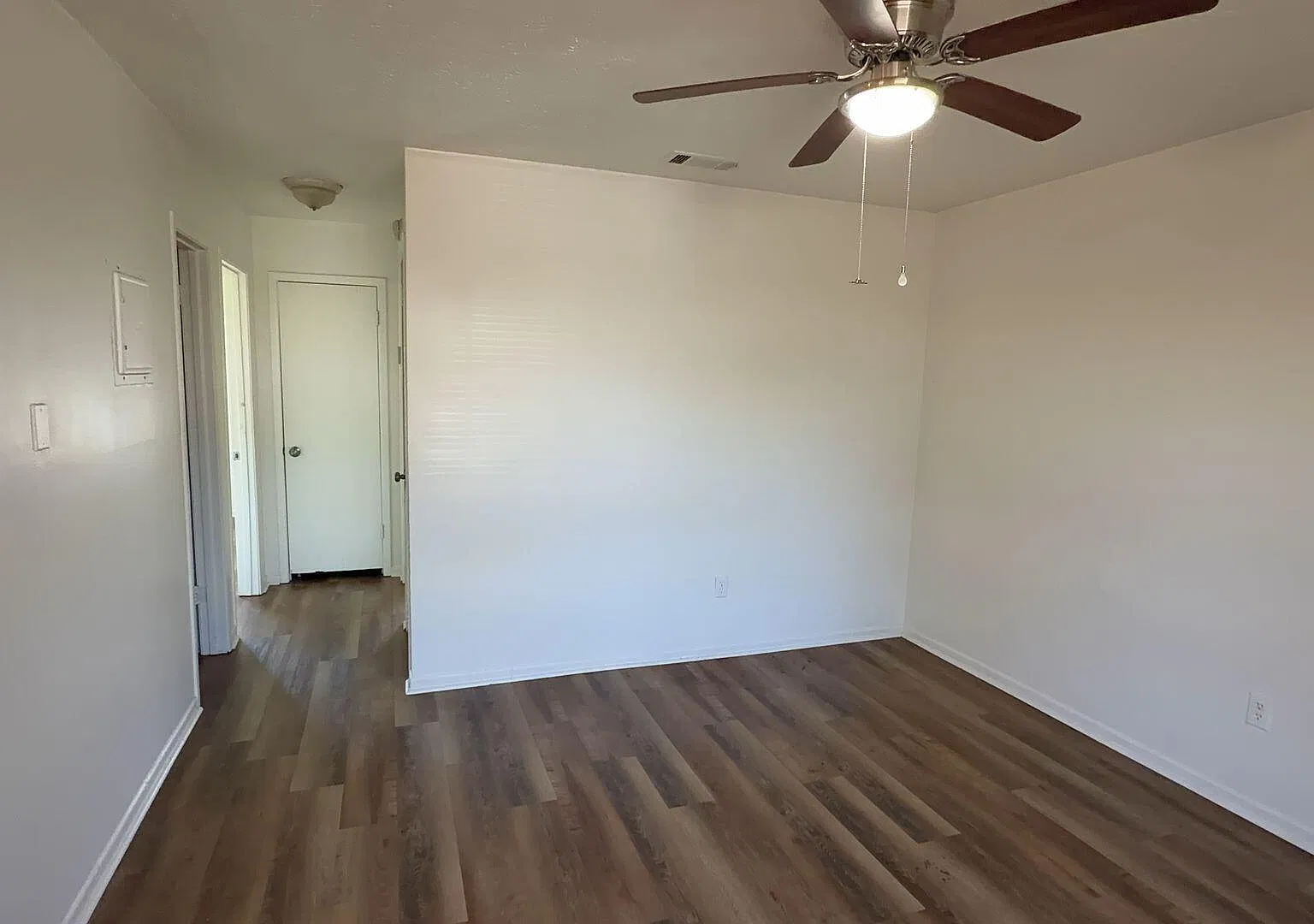 2 bed, 750 sqft, $995 — Photo 4