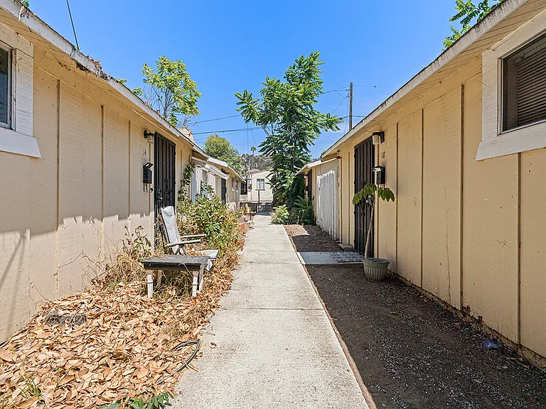 5618 Riley St — Photo 7