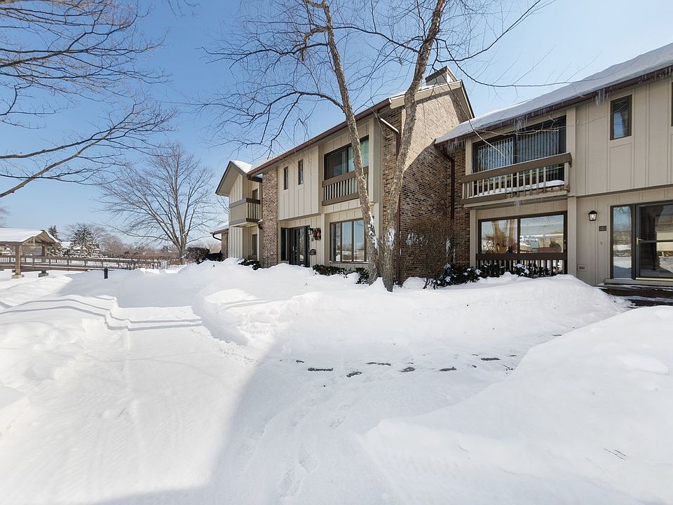 Townhome with Premier Lake View!