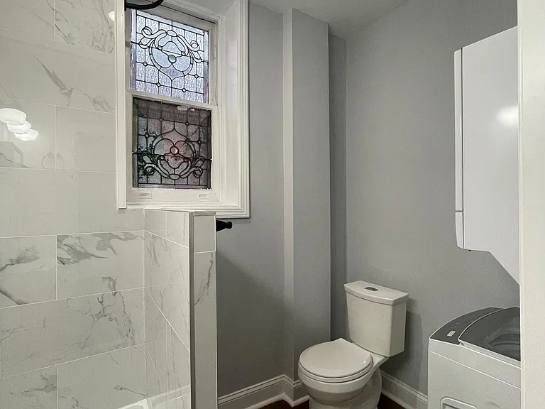 920 S 49th St #2R — Photo 3