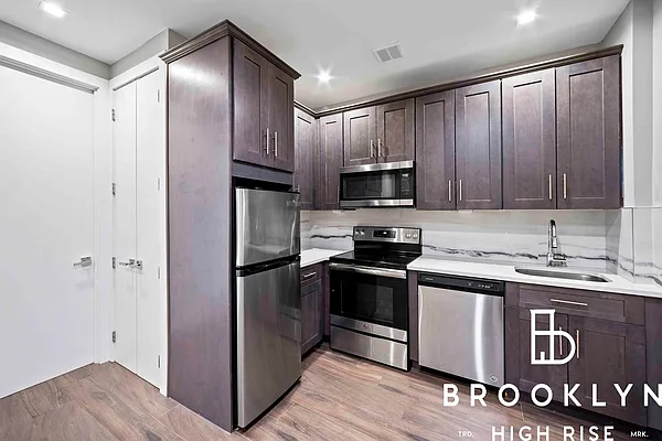 Rented by Brooklyn High Rise LLC | media 20