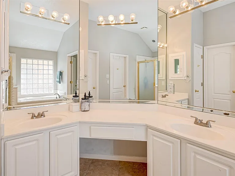 1107 Parkhaven Ln — Photo 22