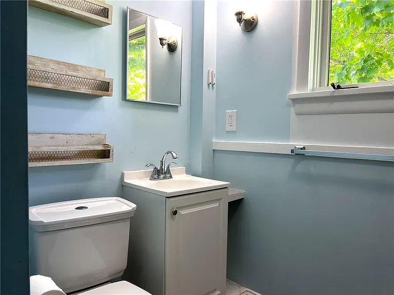 77 Narragansett Ave #2 — Photo 6