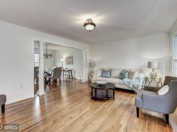 5th image of 2548 Oak Valley Dr