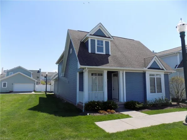 410 Bascule Dr, Lorain, OH 44052