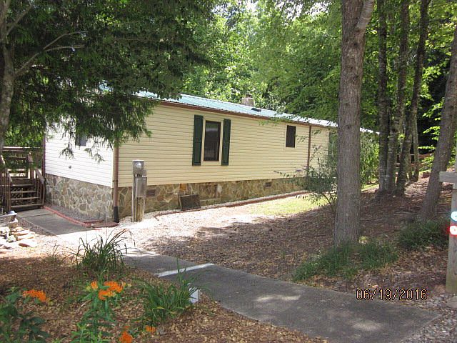 1st image of 343 Blue Heron Ln