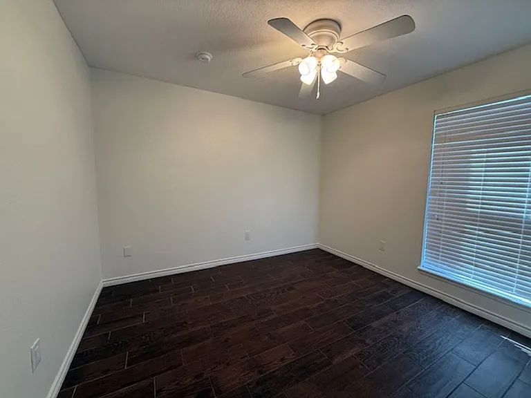 4608 Oak Knoll St — Photo 17