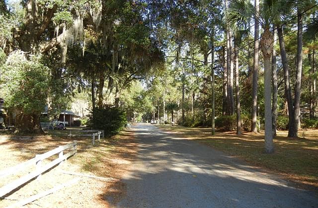 2nd image of 904 Palm Ave