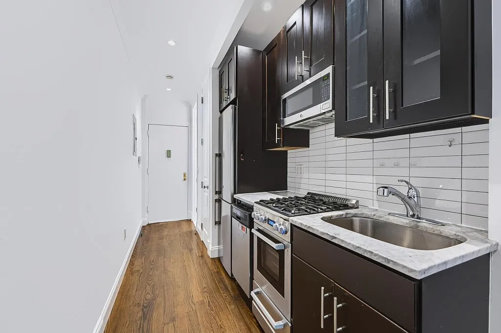 329 Union Street — Photo 1