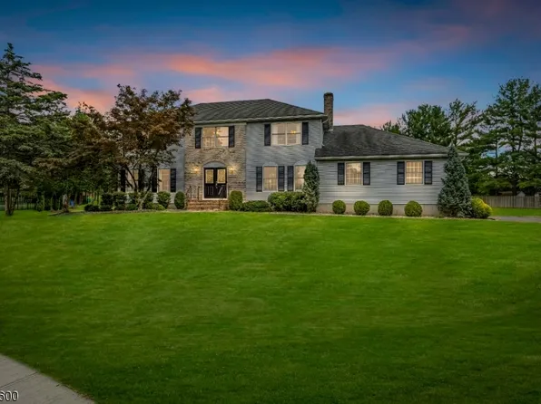 277 Holland Ct, Bridgewater Twp., NJ 08807