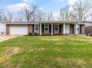 11588 Galba Dr, Florissant, MO 63033