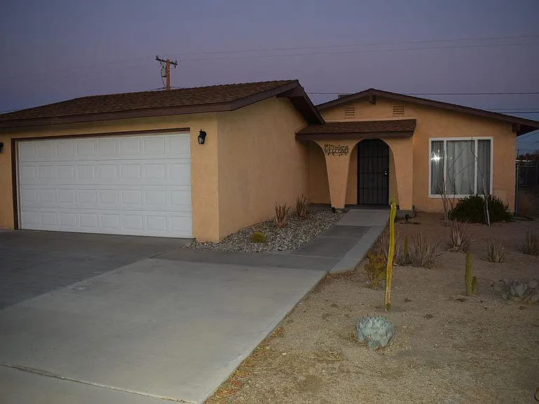 6577 Desert Queen Ave — Photo 17